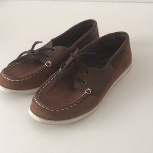 Old navy shoes size 3